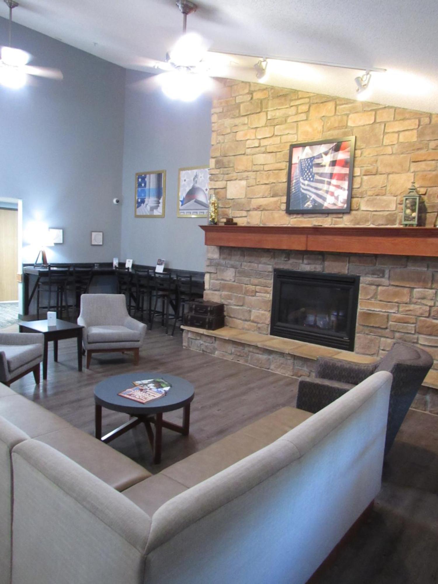 Americinn By Wyndham Lincoln South Extérieur photo