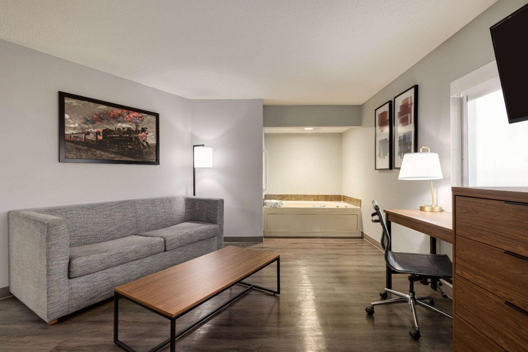 Americinn By Wyndham Lincoln South Extérieur photo